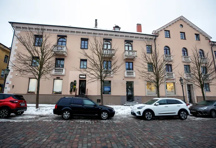 Listing image