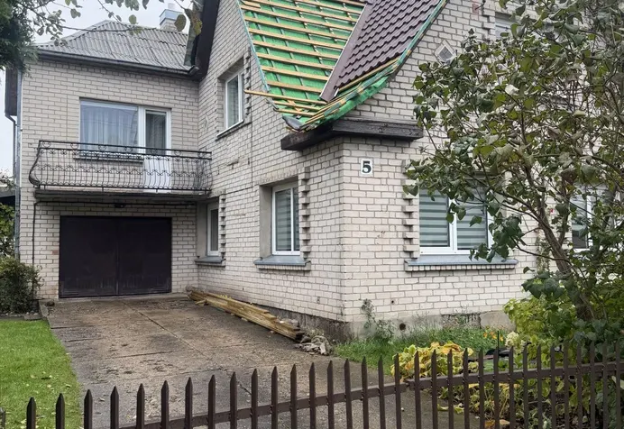 4 kambarių butas Kauno r. sav., Garliavoje, Gėlių g.