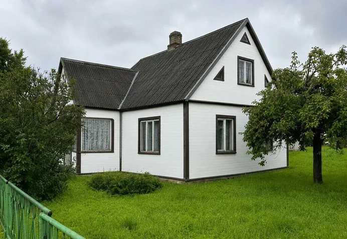 Gyvenamasis namas Pakruojo rajono sav., Pakruojyje, Sodo g.