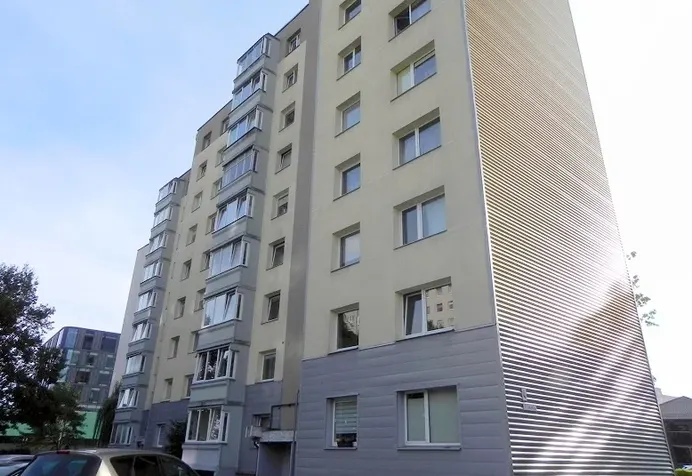 2 kambarių butas Kaune Kalniečiuose, P. Lukšio g.