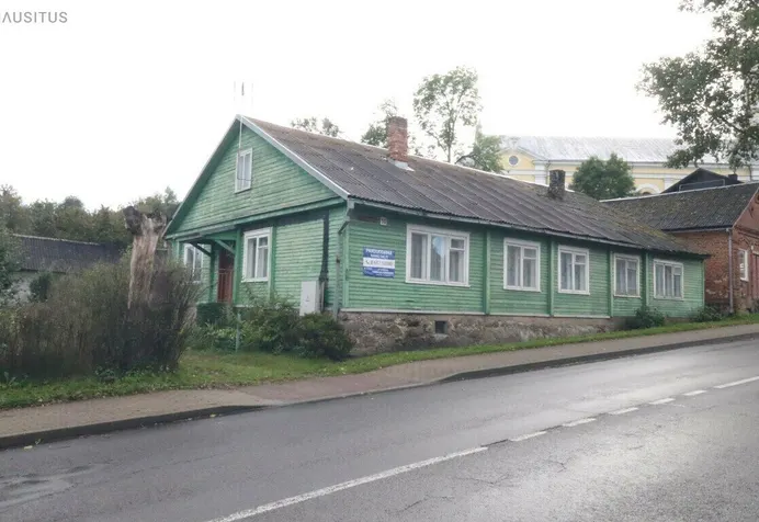 Gyvenamojo namo dalis Anykščių r. sav., Kavarske, J. Tumo-Vaižganto g.