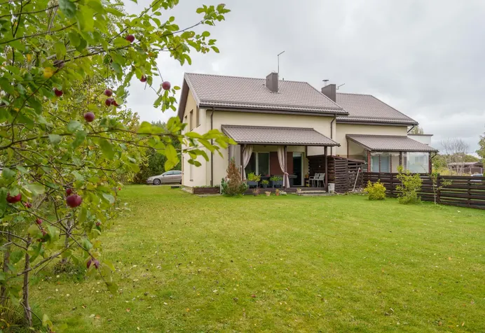 Residential House Vilniaus r. sav., Mažoji Riešė, Lobių g.