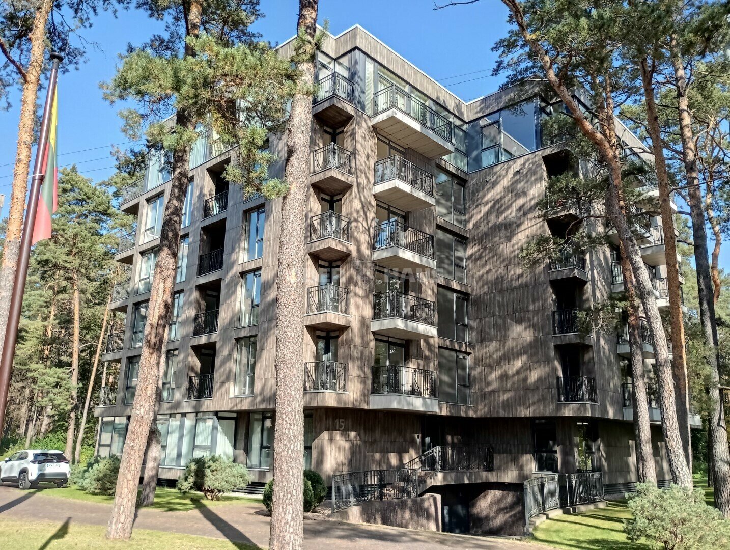Listing image