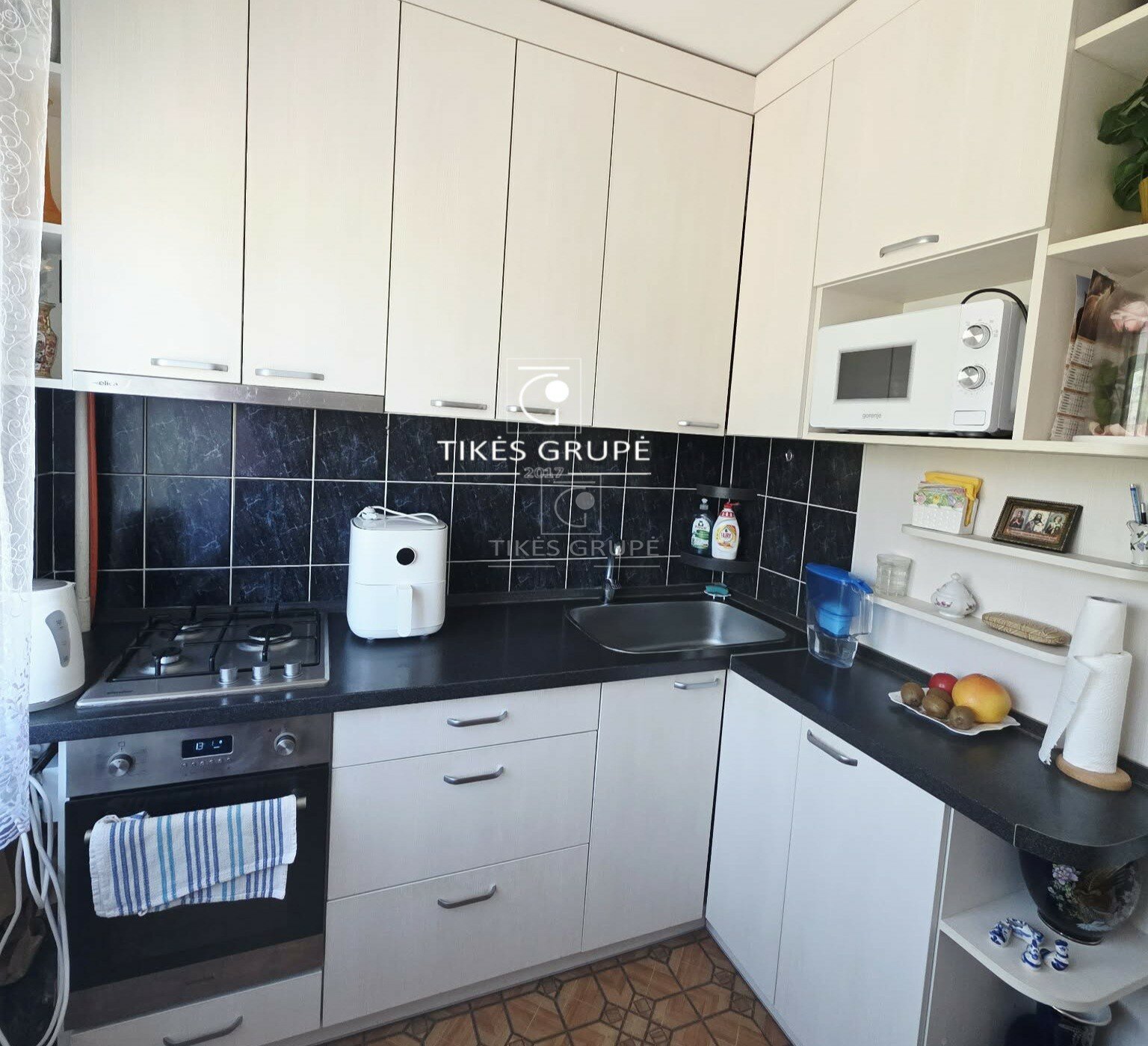 Listing image