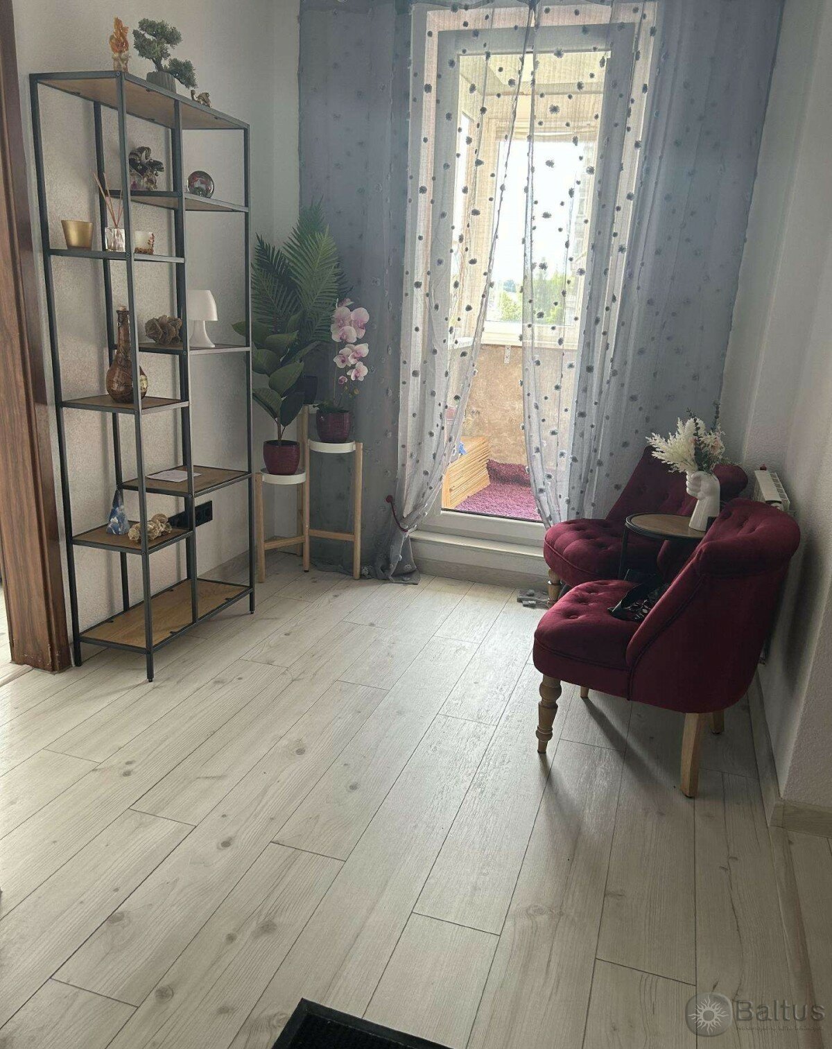 Listing image