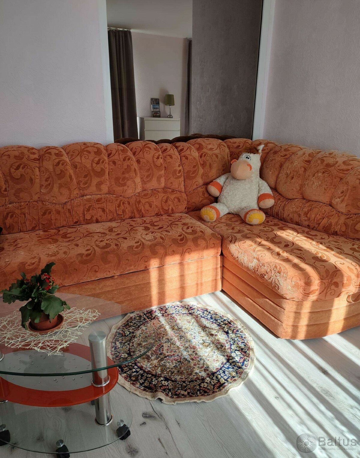 Listing image