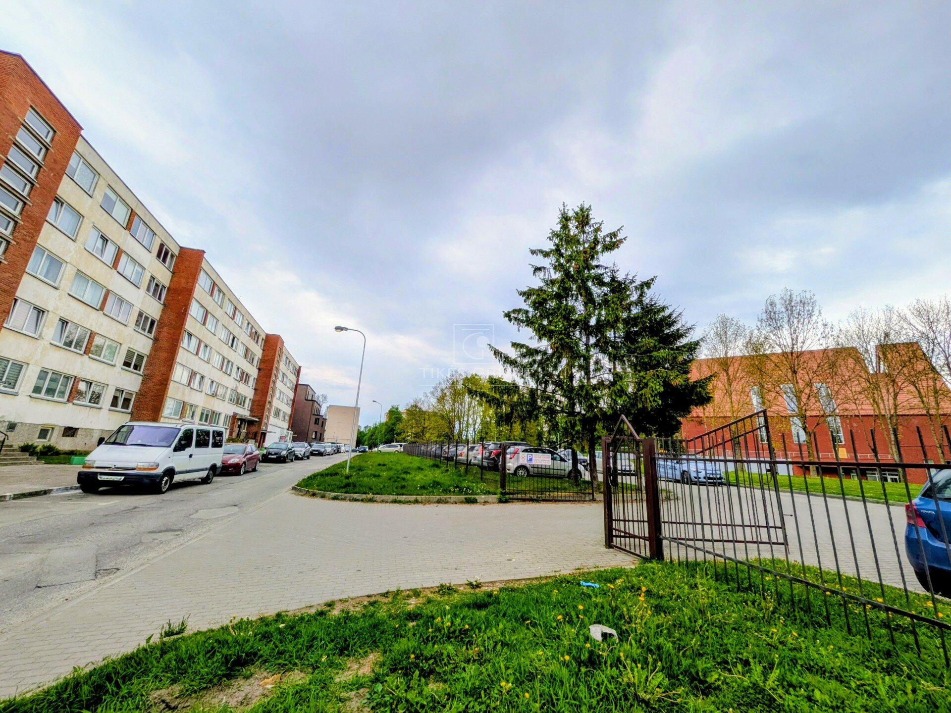Listing image