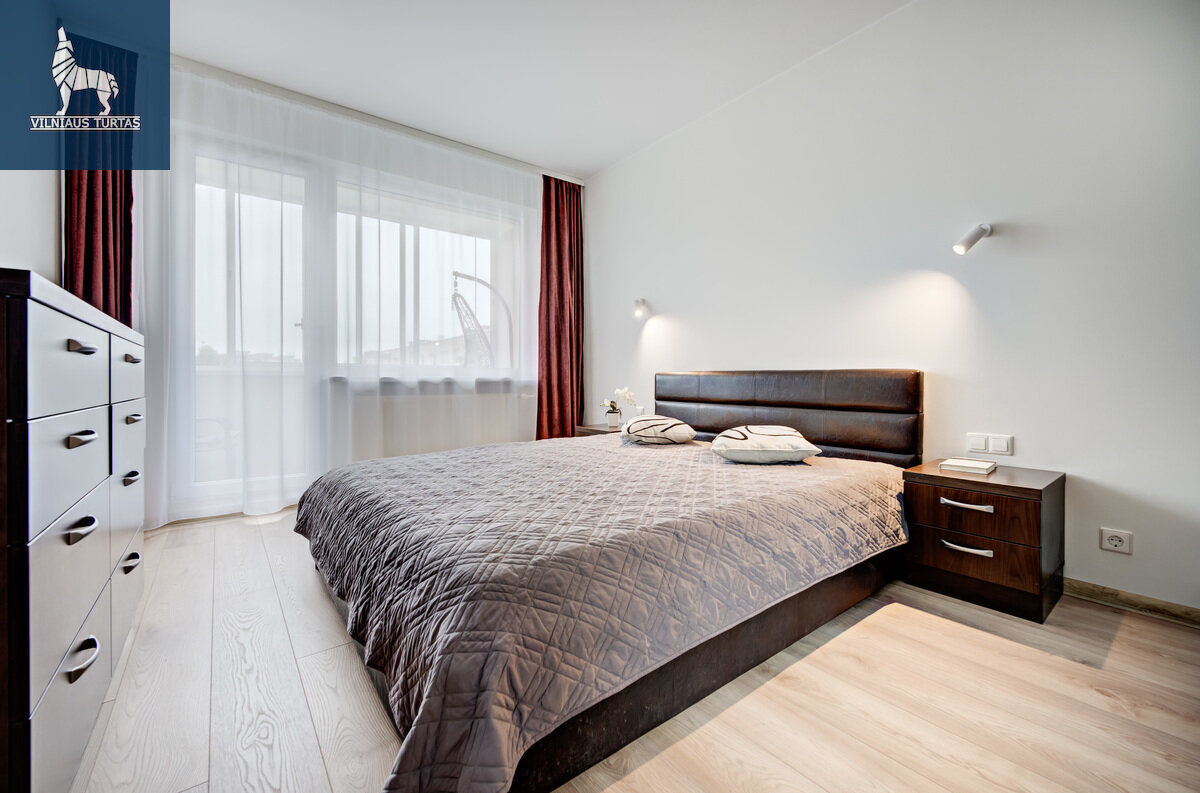 Algimanto Petro Kavoliuko g., Karoliniškės, Vilnius, 4 kamb. – image 3