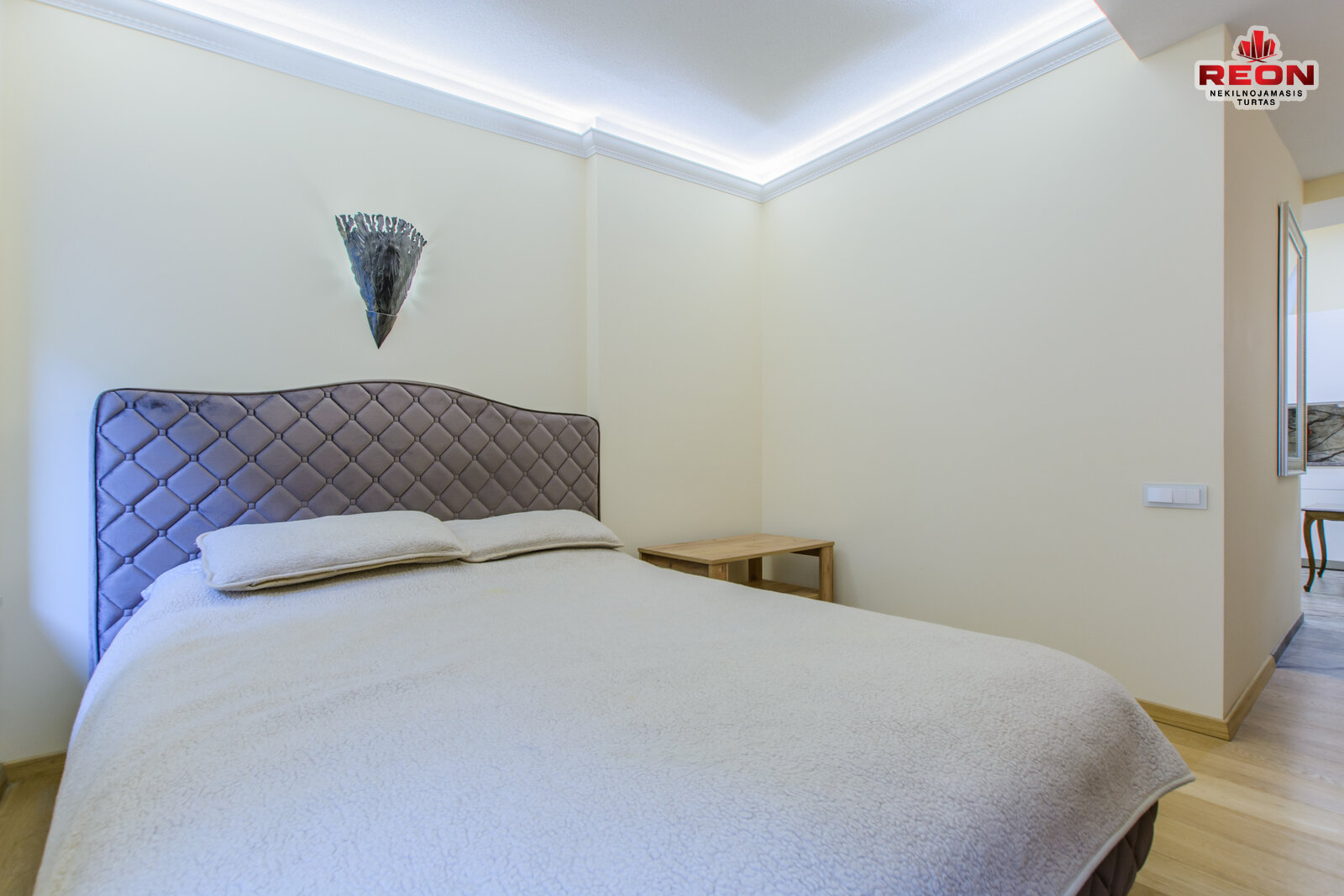 Gedimino pr., Senamiestis, Vilnius, 1 kamb. – image 4