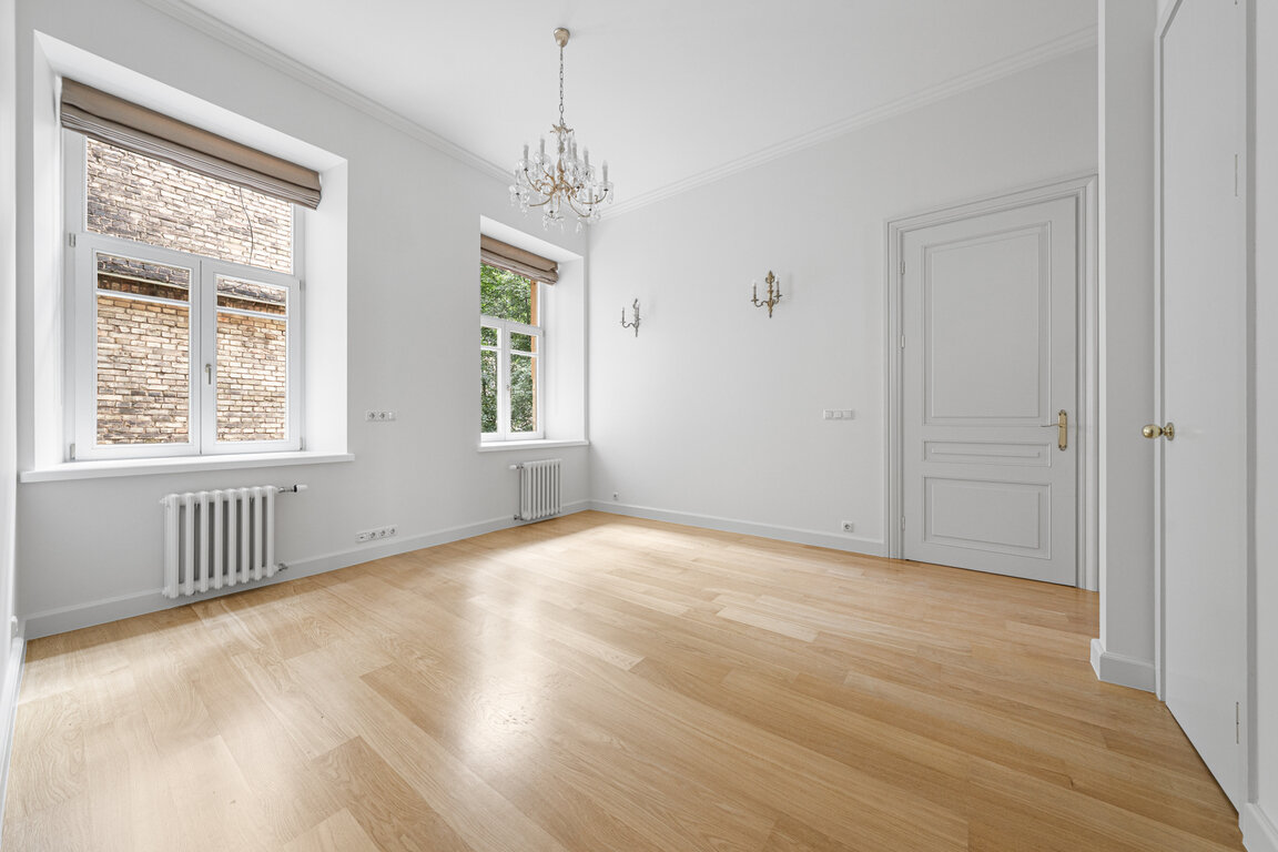 Gedimino pr., Senamiestis, Vilnius, 5 kamb. – nuotrauka 4