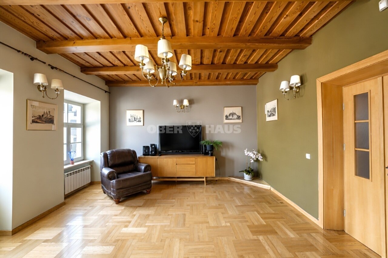 Aušros Vartų g., Senamiestis, Vilnius, 3 kamb. – nuotrauka 6