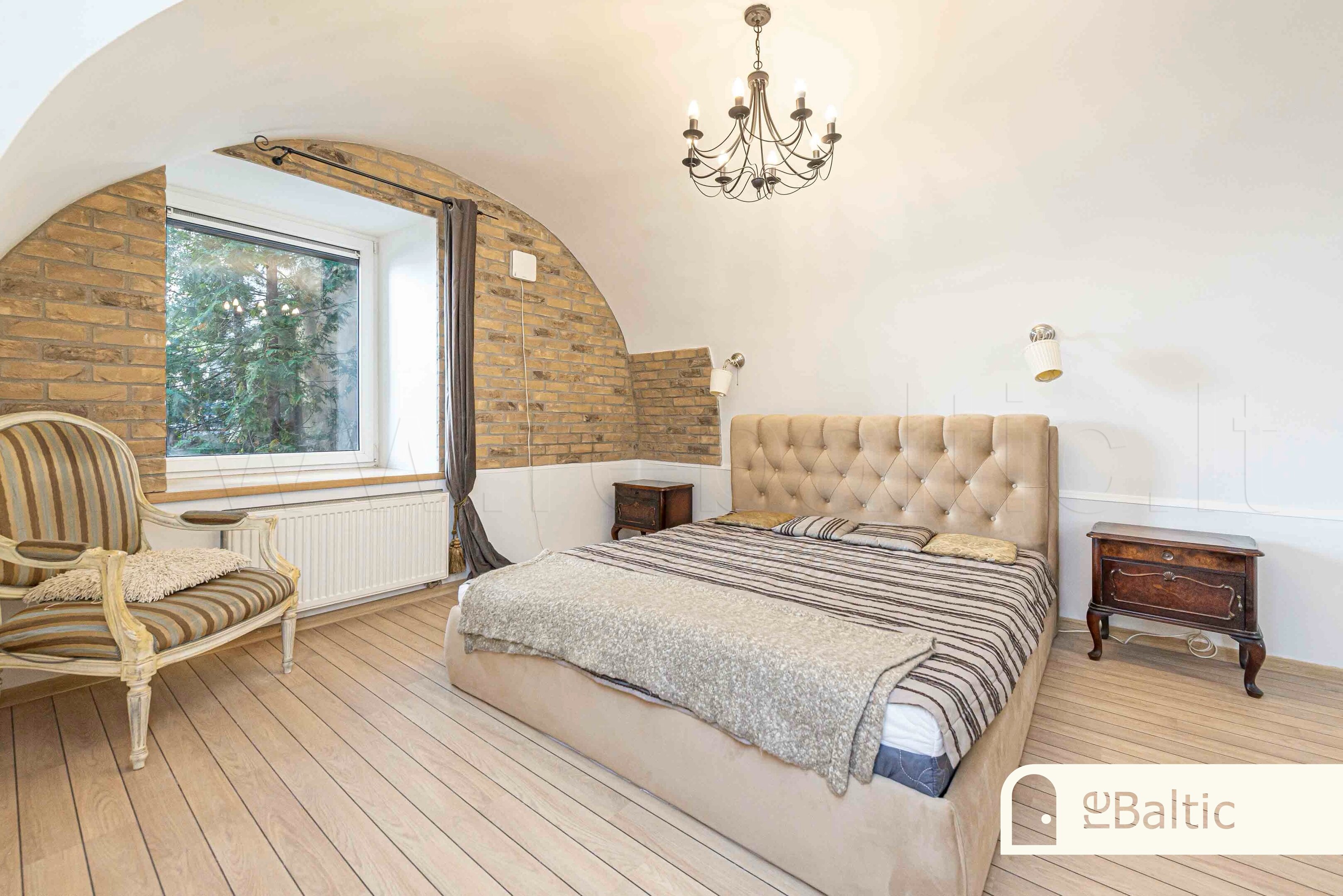 Arklių g., Senamiestis, Vilnius, 2 kamb. – изображение 1