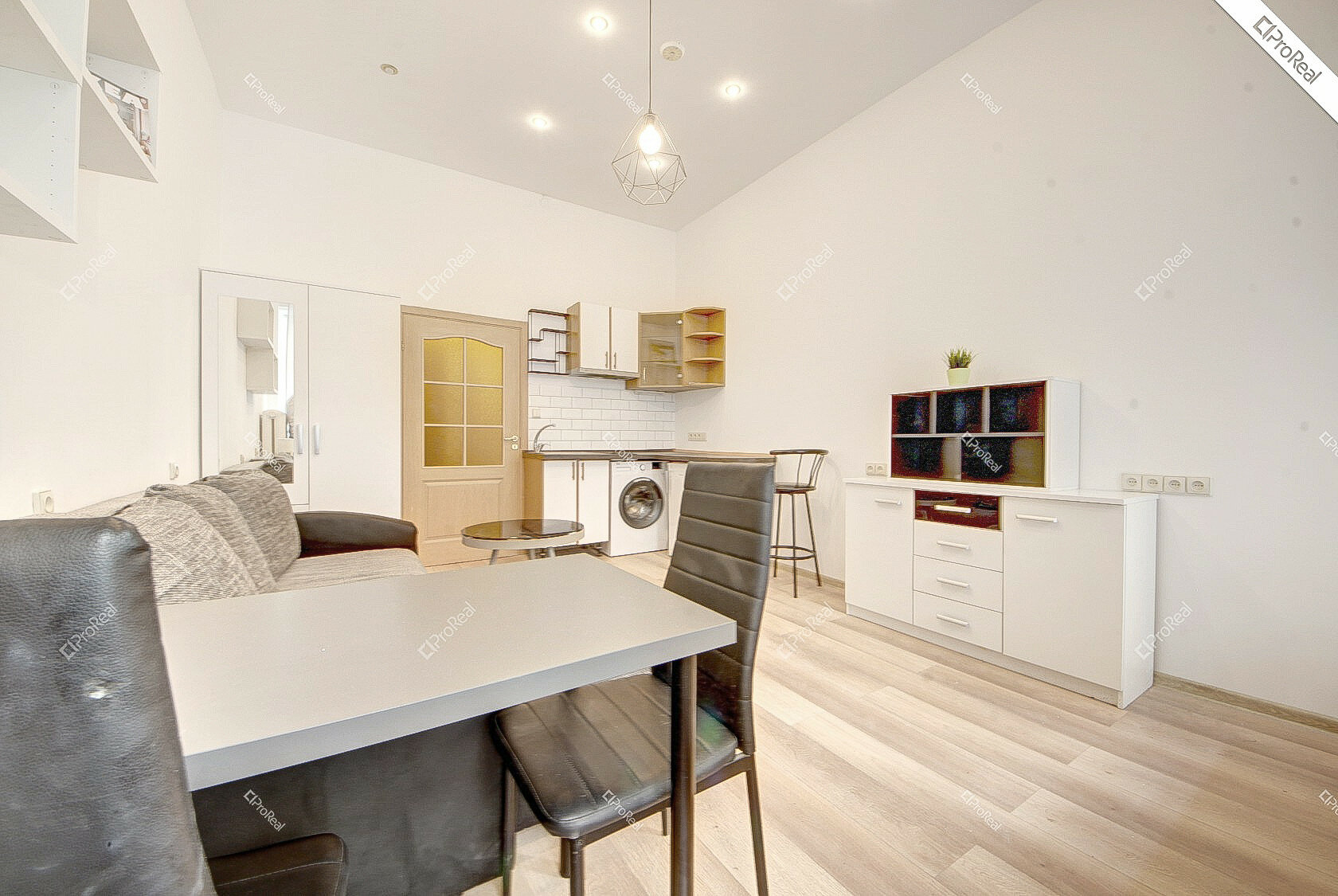 Gedimino pr., Naujamiestis, Vilnius, 1 kamb. – nuotrauka 4