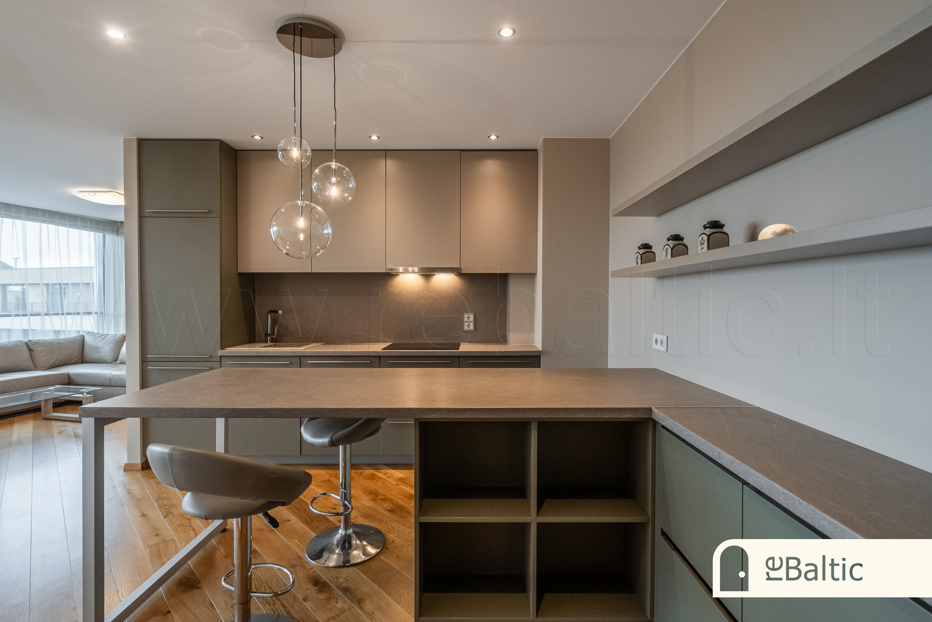 Savanorių pr., Senamiestis, Vilnius, 2 kamb. – nuotrauka 6