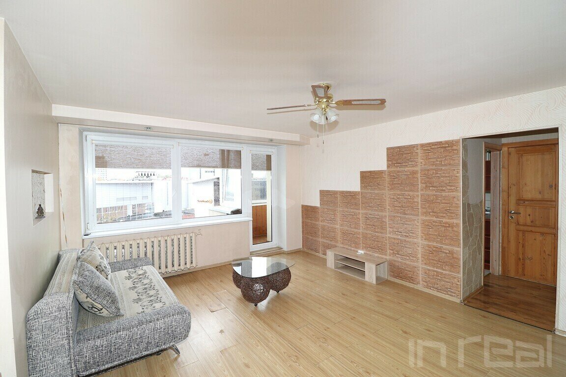 J. Basanavičiaus g., Centras, Panevėžys, 1 kamb. – image 3