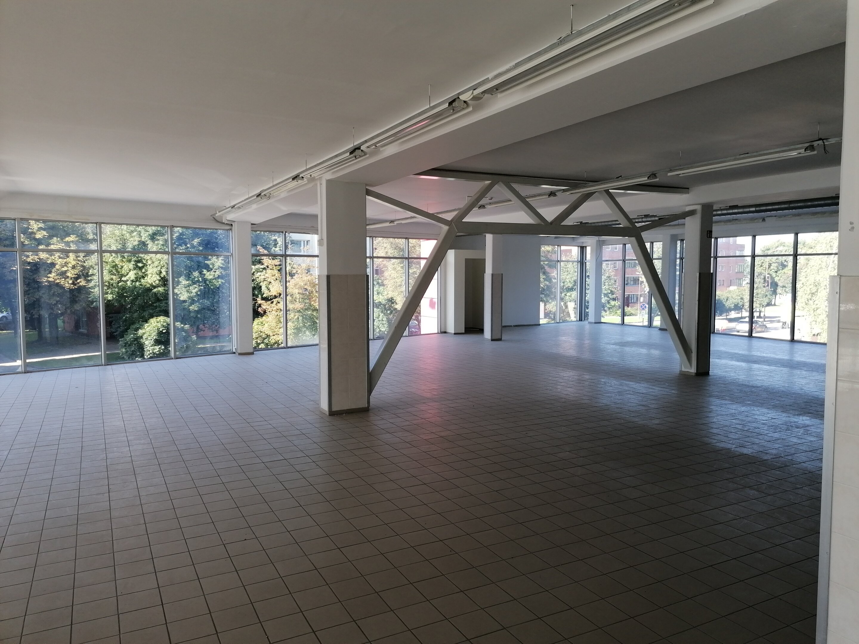 Для бюро / Складскoe / Торговое/сервисное Помещения в аренду Šiauliuose, Centre, Vytauto g. – изображение 5