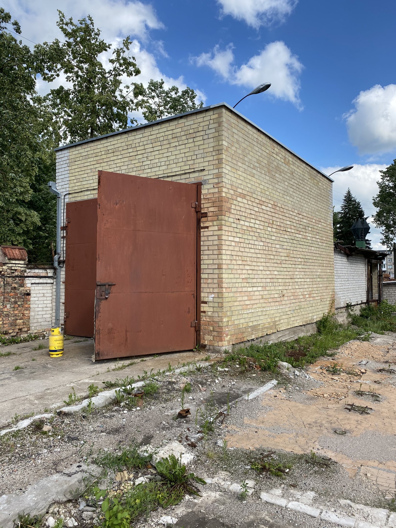 Listing image