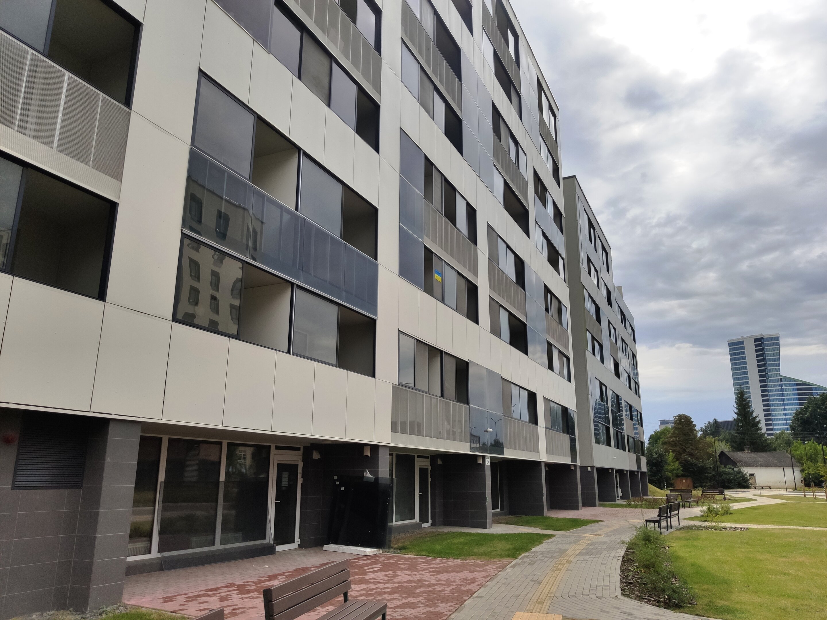 Listing image