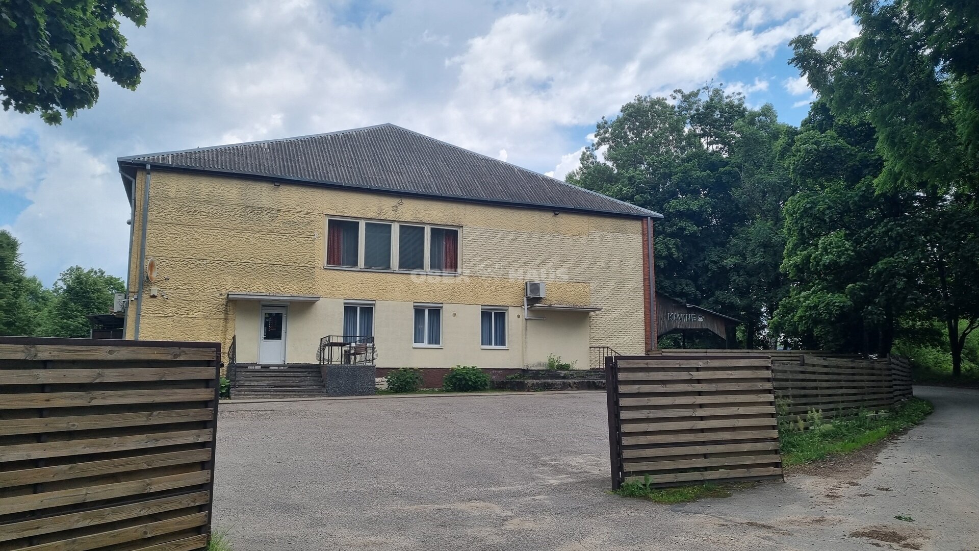 Listing image