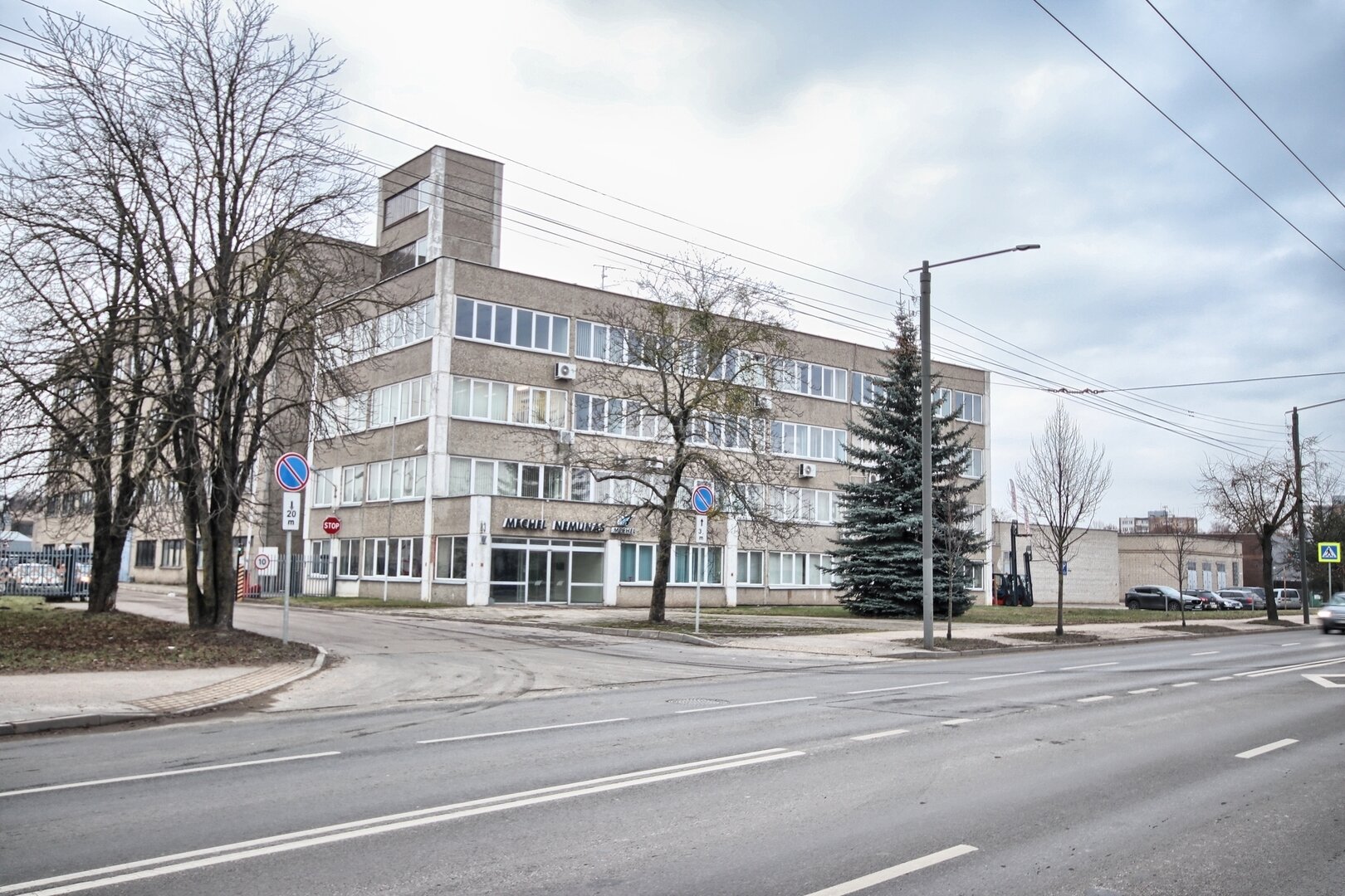 Listing image