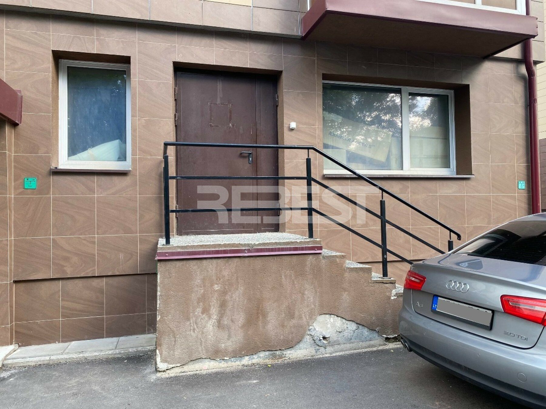 Продаётся Торговое/сервисное помещения Šiauliuose, Centre, Draugystės pr. – изображение 4