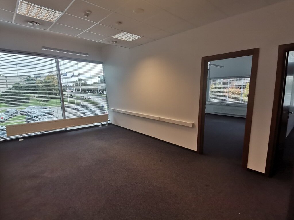 Office Premises for rent Vilniuje, Žirmūnuose, Ulonų g. – image 3