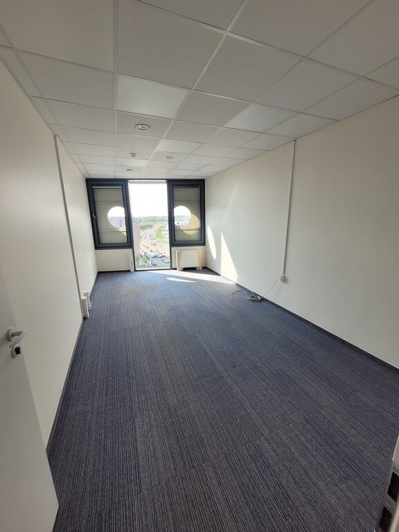 Office Premises for rent Vilniuje, Karoliniškėse, Mėnulio g. – image 6