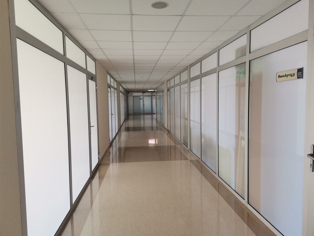 Office / Alimentation Premises for rent Vilniuje, Žirmūnuose, Kareivių g. – image 4