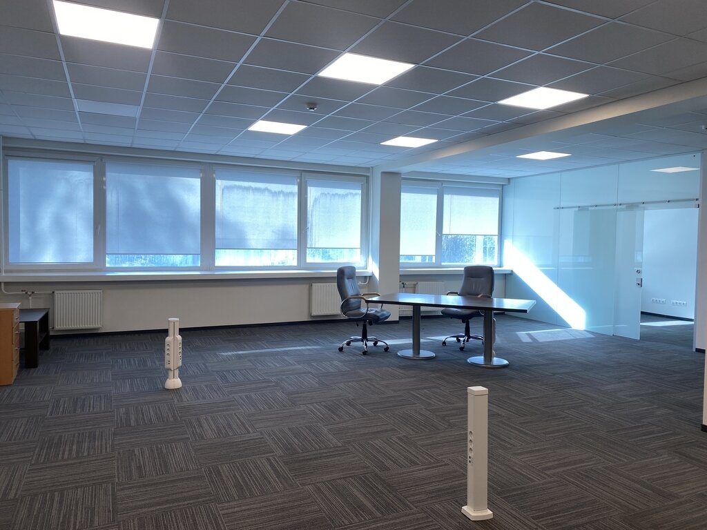 Office / Alimentation Premises for rent Vilniuje, Žirmūnuose, Kareivių g. – image 3