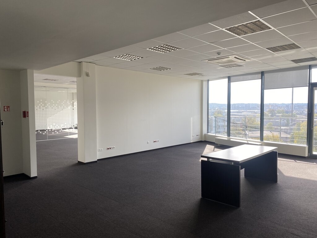 Office / Alimentation Premises for rent Vilniuje, Žirmūnuose, Kareivių g. – image 5