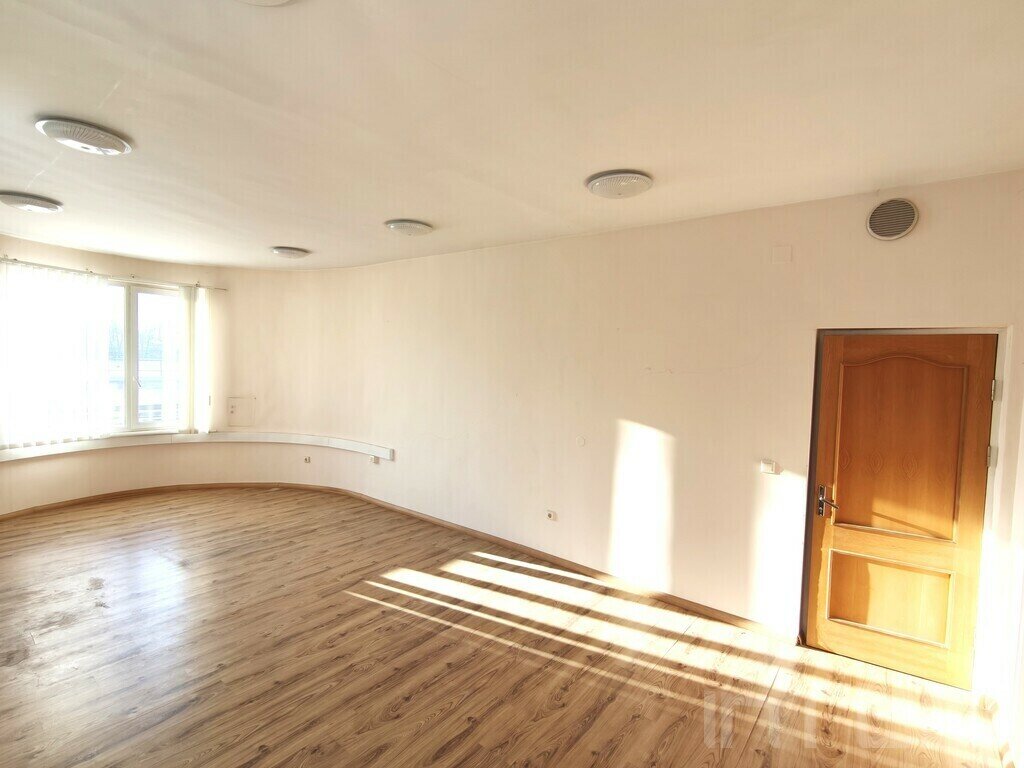 Office / Other Premises for rent Utenos rajono sav., Utenoje, Maironio g. – image 3