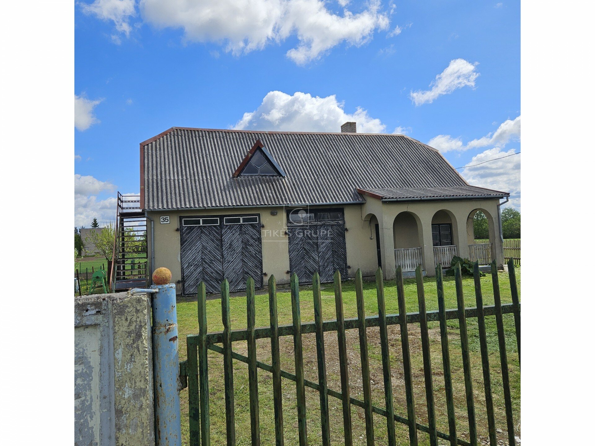 Listing image