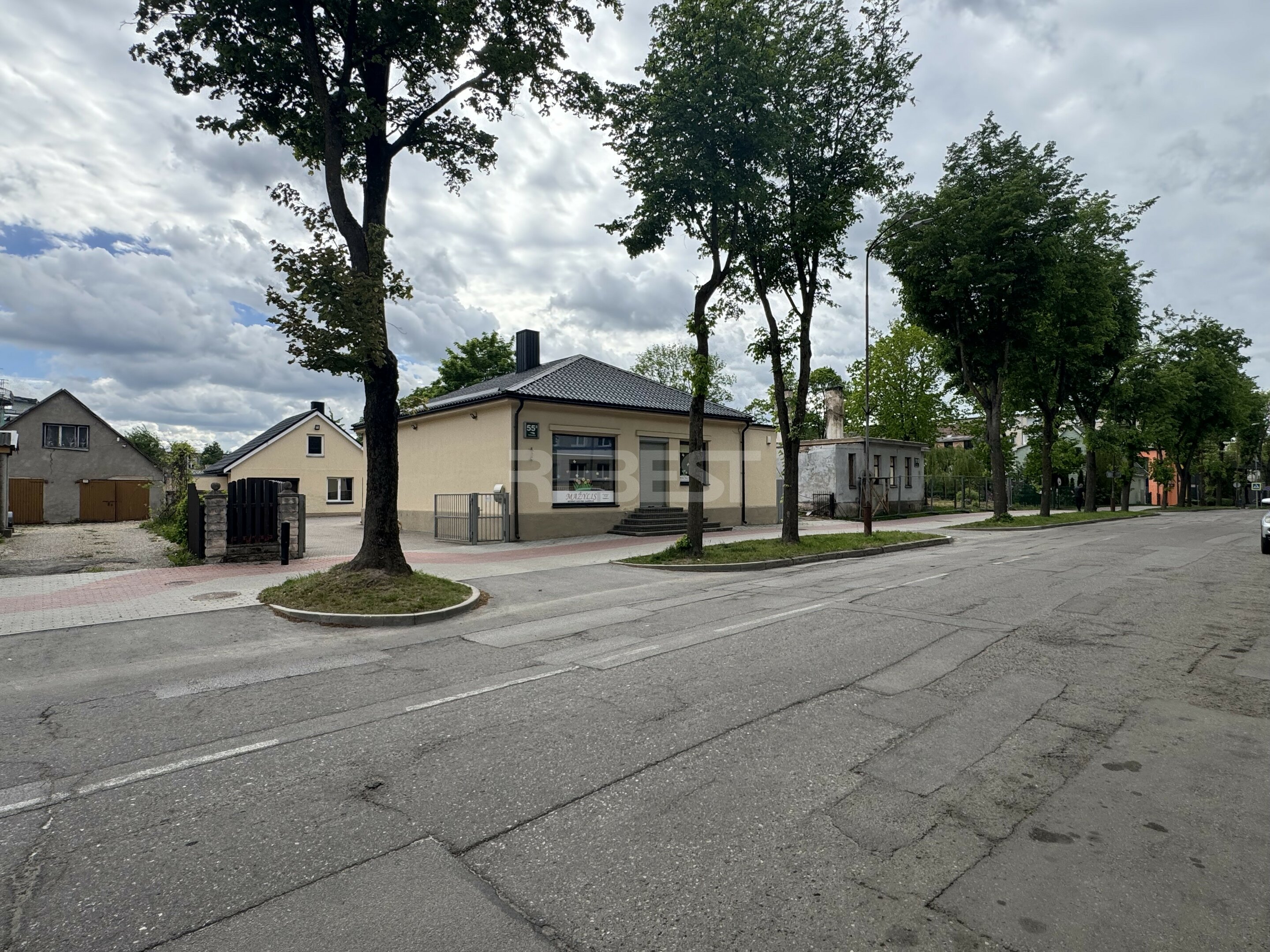 Listing image