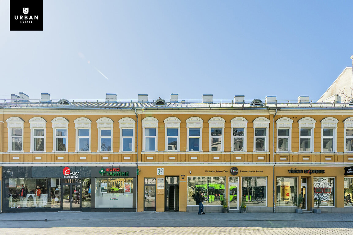 For sale Office premises Kaune, Senamiestyje, Laisvės al. – image 1