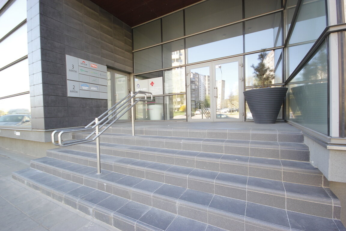 Office Premises for rent Vilniuje, Fabijoniškėse, Ukmergės g. – image 2