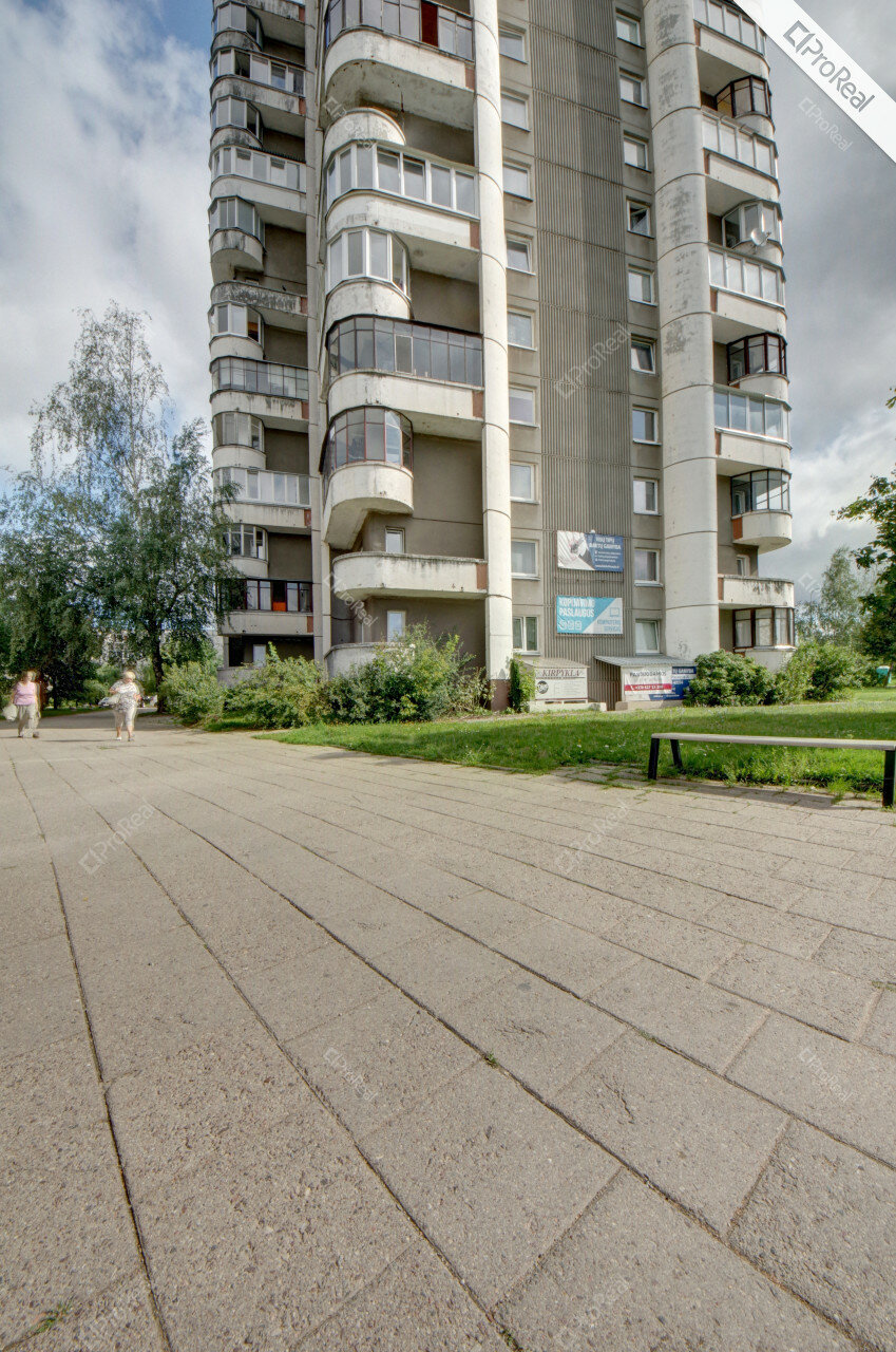 Parduodamos Prekybos ir paslaugų patalpos Vilniuje, Šeškinėje, Šeškinės g. – nuotrauka 1