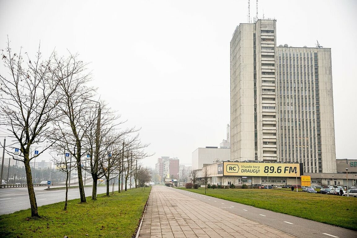 Parduodamos patalpos Vilniuje, Viršuliškėse, Laisvės pr. – nuotrauka 1