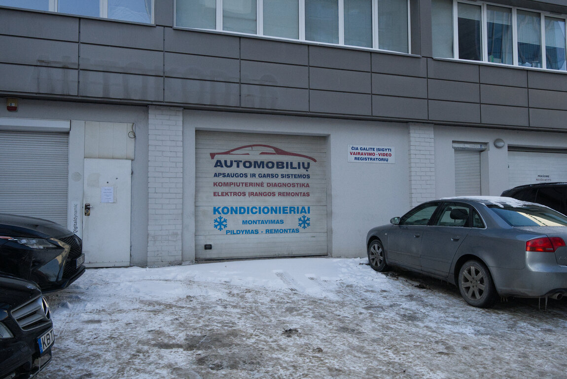 Garage Vilniuje, Šnipiškėse, Žalgirio g. – image 3