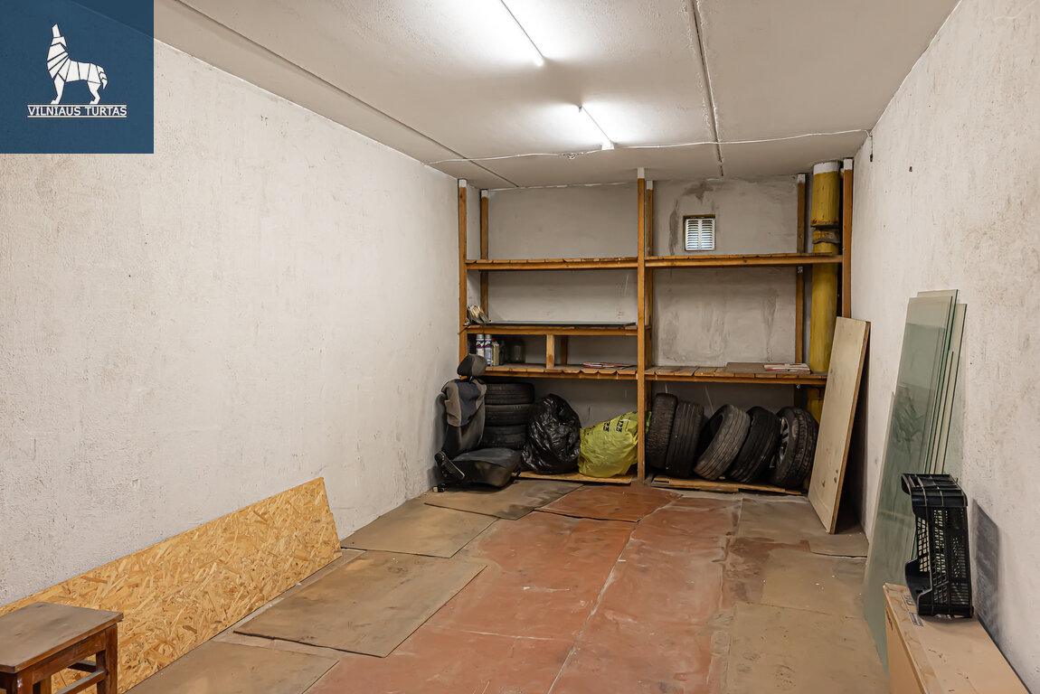 Garage Vilniuje, Justiniškėse, Taikos g. – image 3