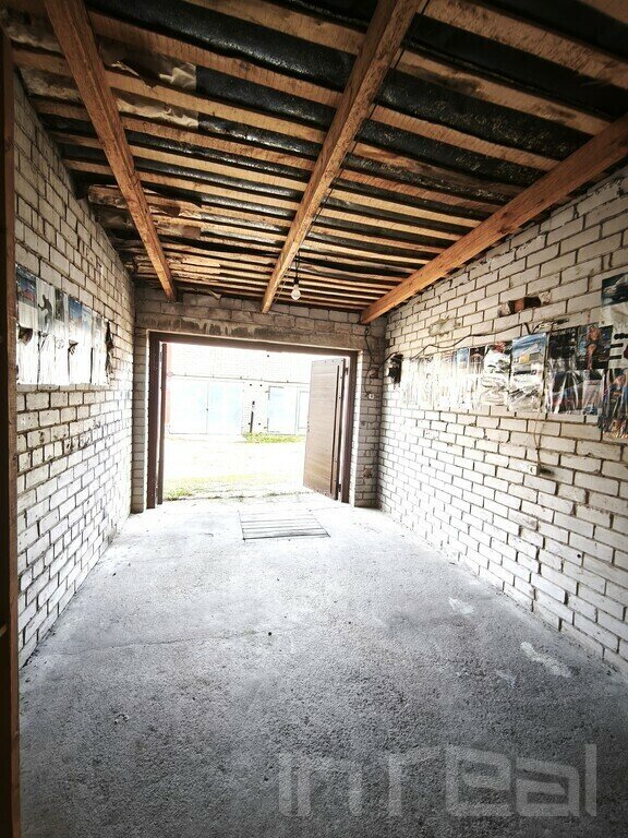 Garage Utenos r. sav., Utenoje, Vaižganto g. – image 6