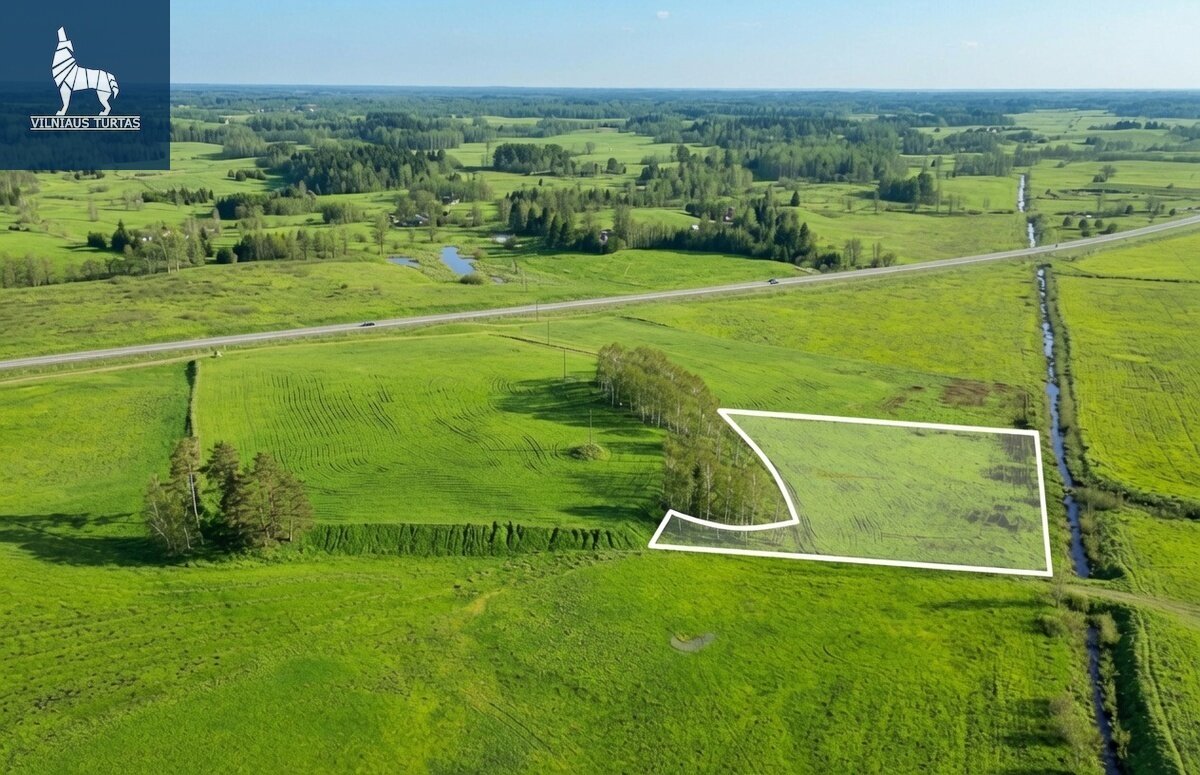 Land Molėtų rajono sav., Mažeikiuose – image 3