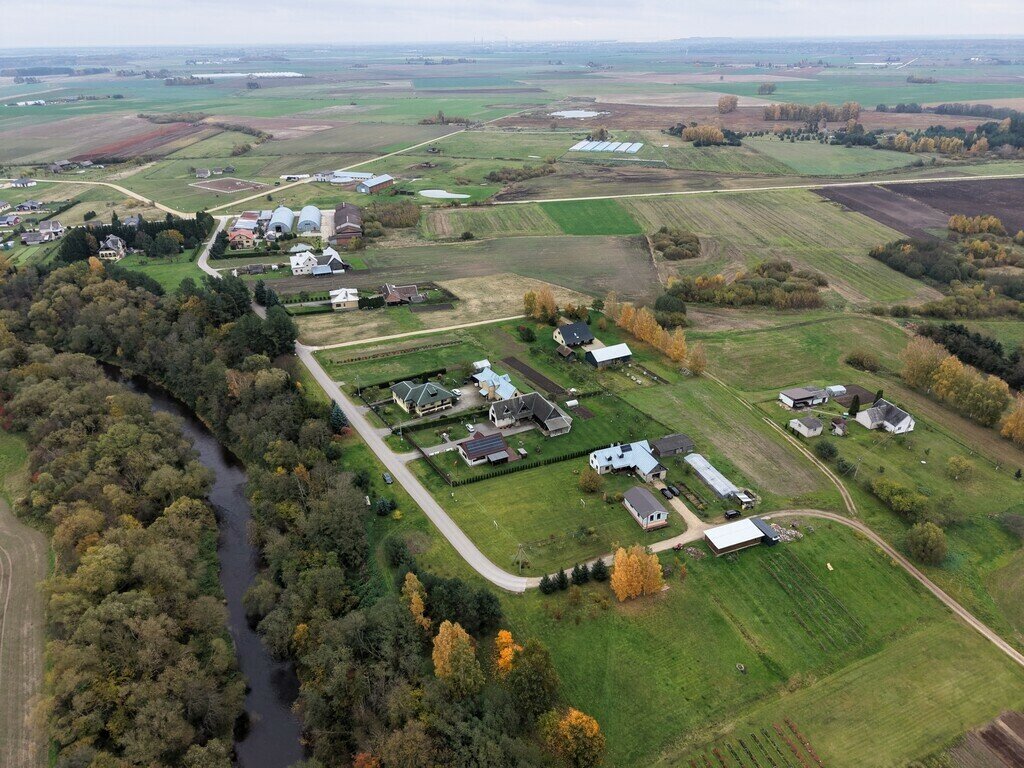 Sklypas Kėdainių r. sav., Josvainiuose, Pakrantės g. – nuotrauka 1
