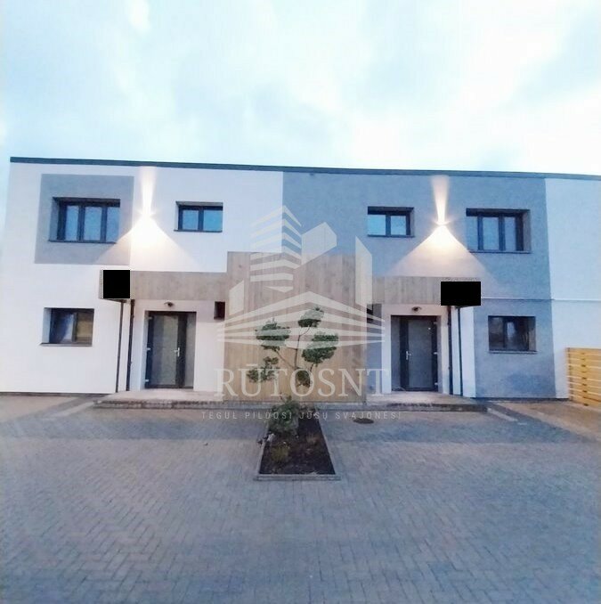 Sublokuotas namas Kretingos rajono sav., Kretingoje – nuotrauka 3