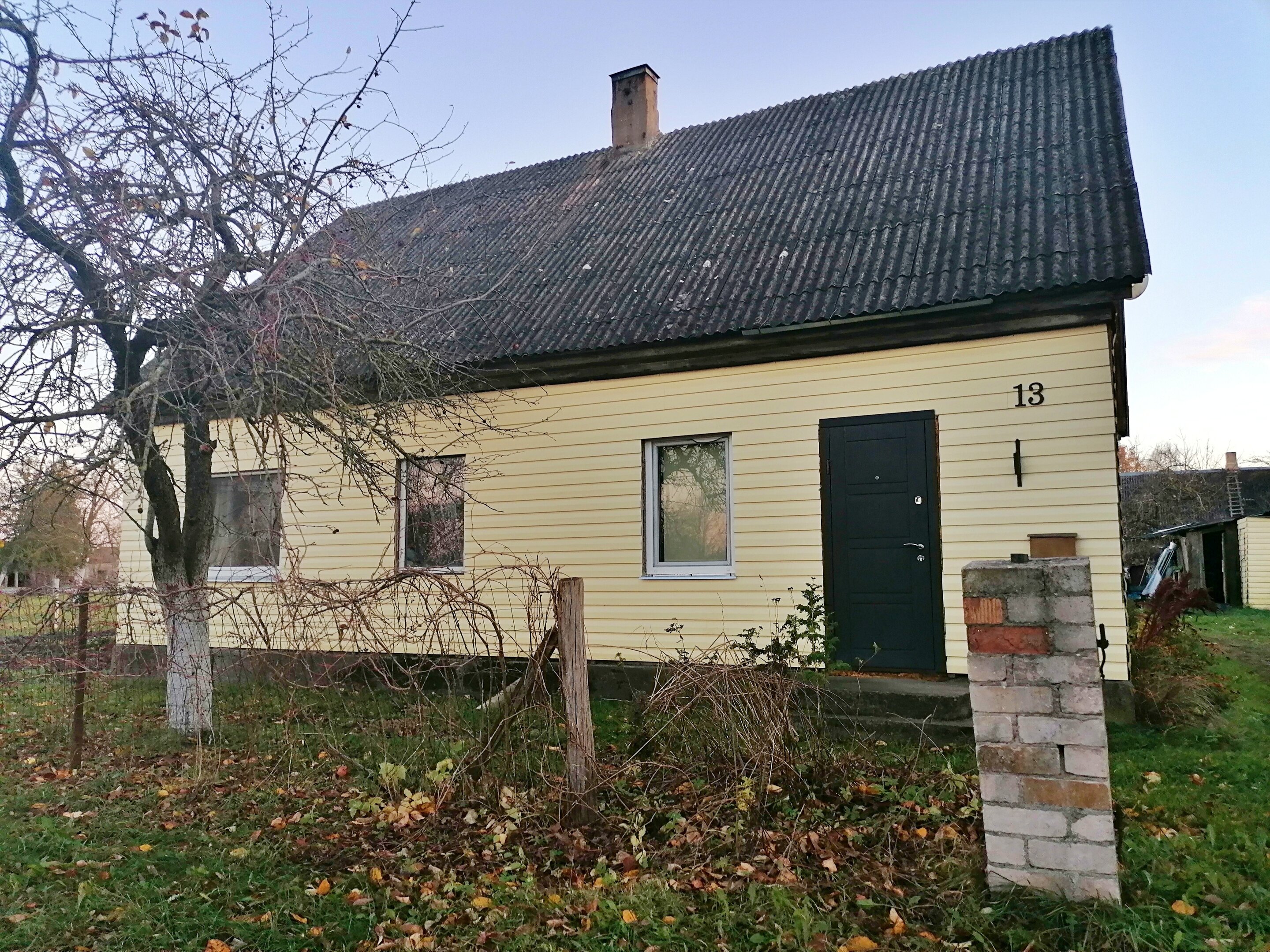 House Radviliškio rajono sav., Pociūnėliuose, Krekenavos g. – image 4