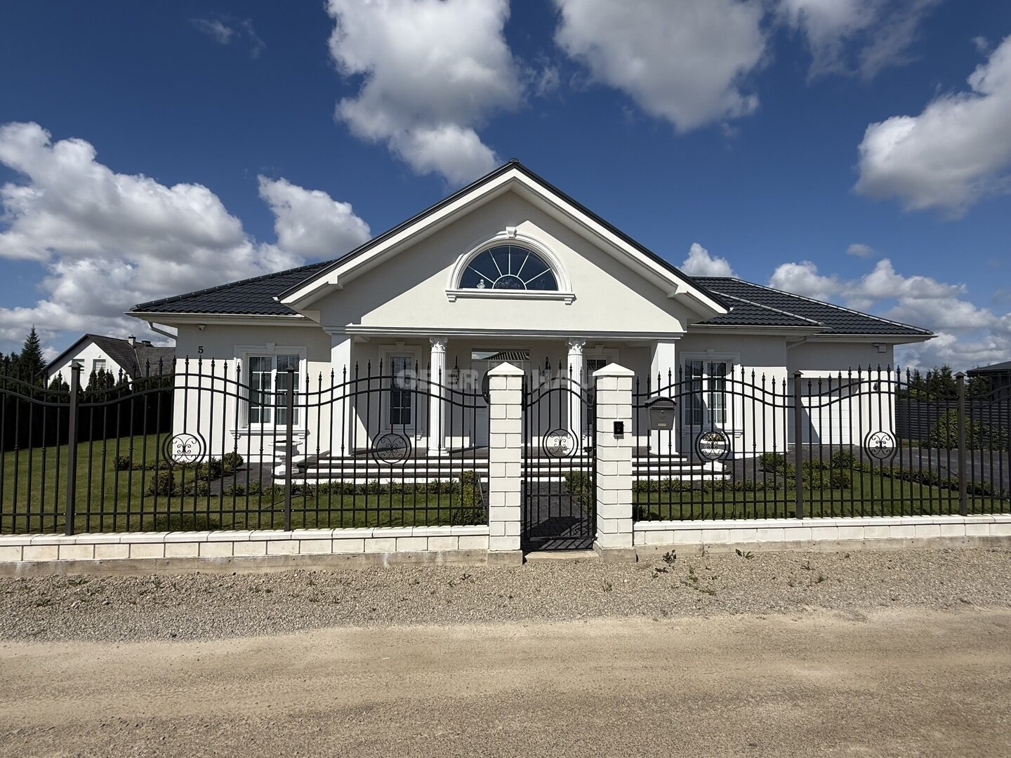 Listing image