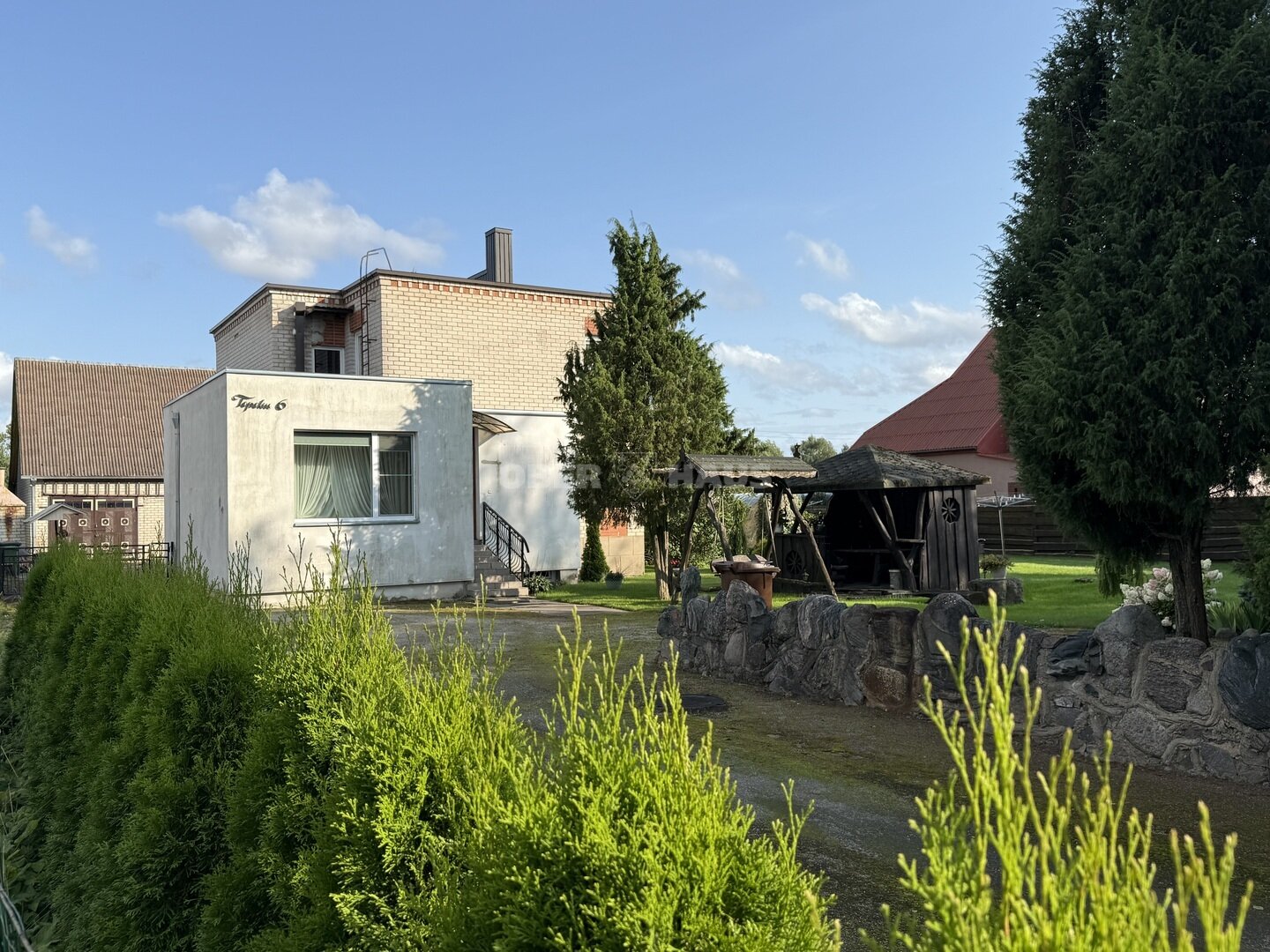 Listing image