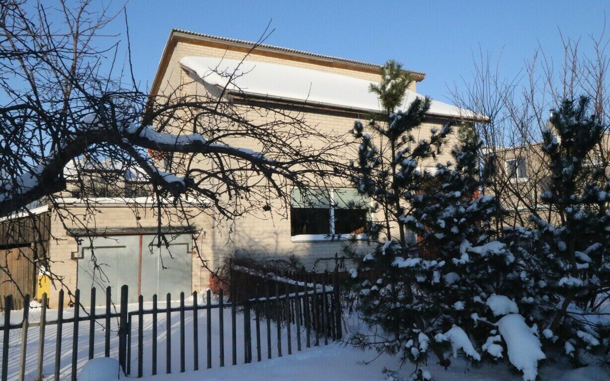 House Anykščių rajono sav., Anykščiuose, Švyturio g. – image 3