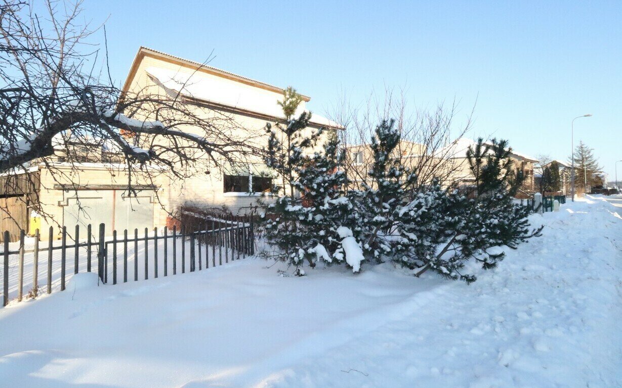 House Anykščių rajono sav., Anykščiuose, Švyturio g. – image 4