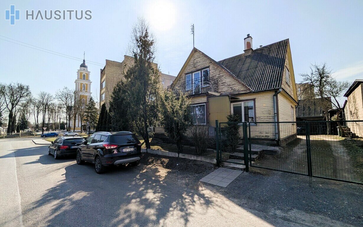 House Panevėžyje, Centre, Vaižganto g. – image 1