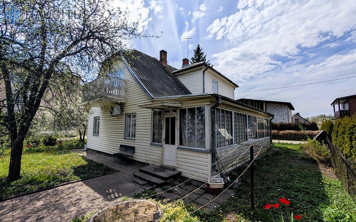 House Panevėžyje, Rožėse, Vingio g. – image 1